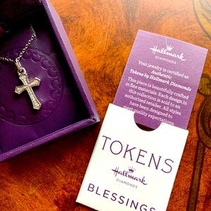 DIAMOND STERLING CROSS NECKLACE